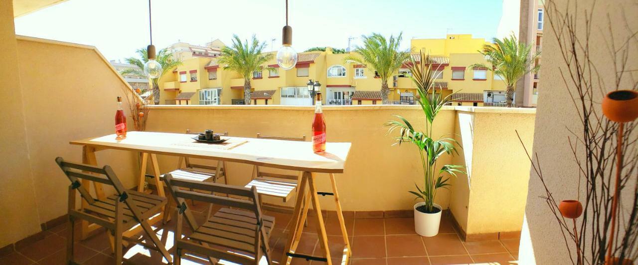 Roquetas Beach House Apartamento Fresco Con Piscina โรเกตัสเดมาร์ ภายนอก รูปภาพ